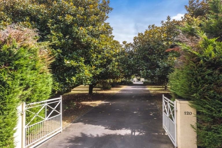 Photo of property in 120 Normanby Road, Karaka, Papakura, 2580