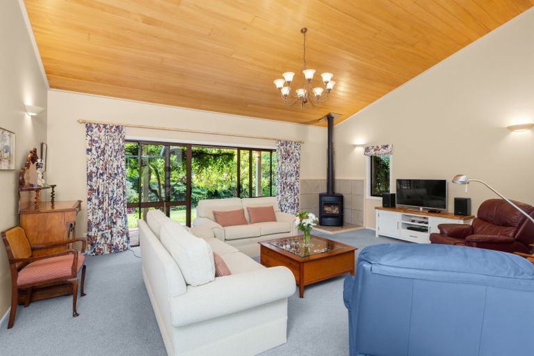 Photo of property in 49 Riddell Road, Kerikeri, 0230