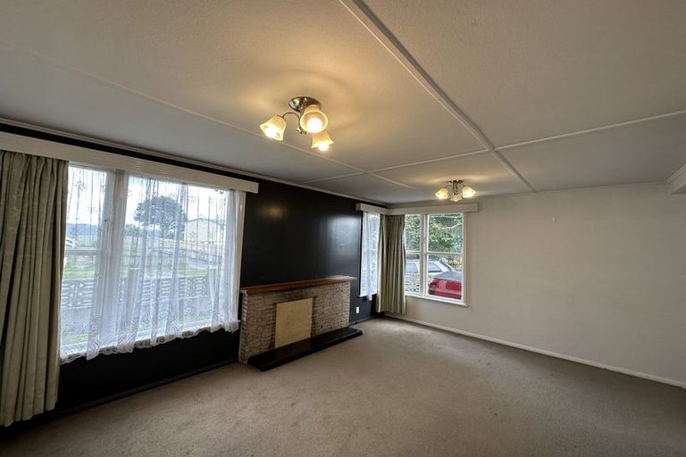 Photo of property in 33 Leicester Street, Cannons Creek, Porirua, 5024