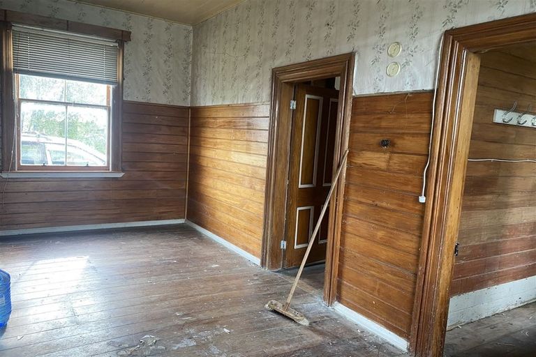 Photo of property in 1 Castle Hill Road, Alfredton, Eketahuna, 4996