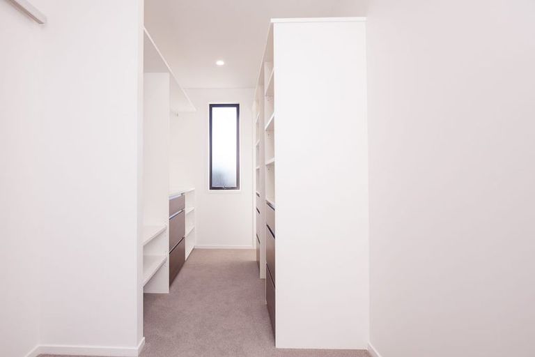 Photo of property in 41 Veale Road, Frankleigh Park, New Plymouth, 4371