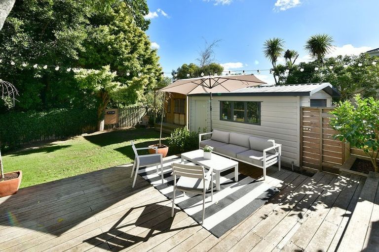 Photo of property in 25 Kowhai Street, Helensville, 0800