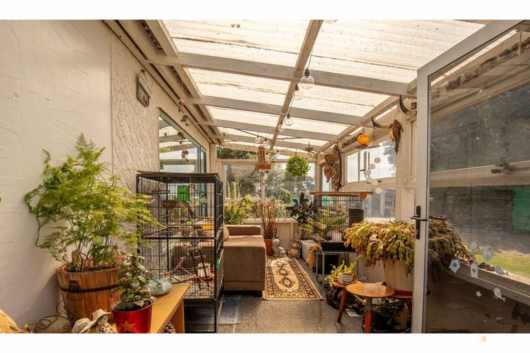 Photo of property in 347 Waimate Highway, Saint Andrews, Timaru, 7971