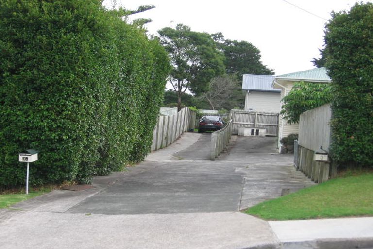 Photo of property in 3 Matama Road, Glen Eden, Auckland, 0602