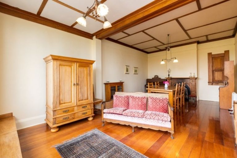 Photo of property in 5 Seaview Terrace, Bluff Hill, Napier, 4110