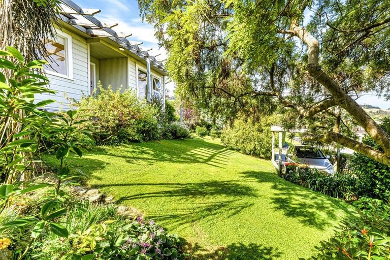 Photo of property in 14 Wharfdale Street, Macandrew Bay, Dunedin, 9014