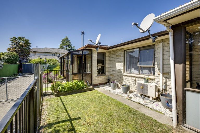 Photo of property in 2/403 Avenue Road West, Hastings, 4122