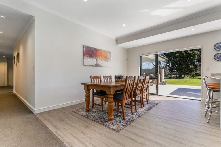 Photo of property in 89 Burnside Road, Ardmore, Papakura, 2582