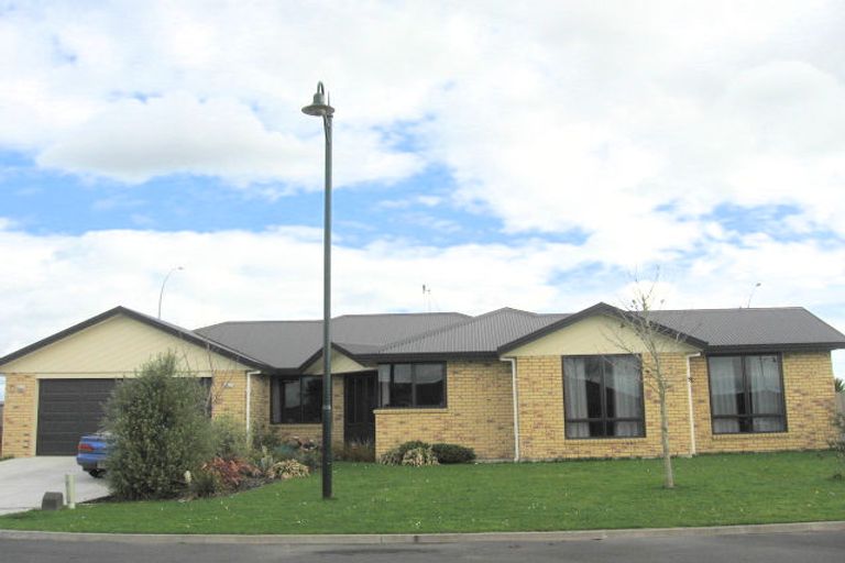 Photo of property in 6 Kingsbury Court, Rototuna North, Hamilton, 3210