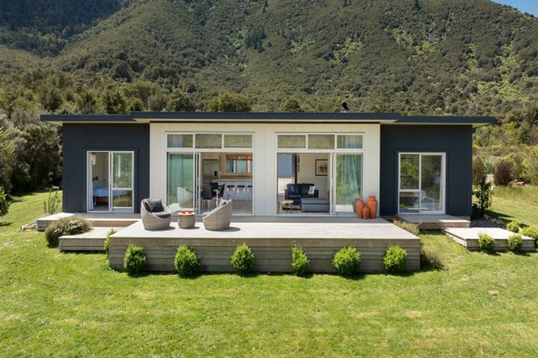 Photo of property in 2710 Kaiuma Bay, Kaiuma Bay, Havelock, 7178