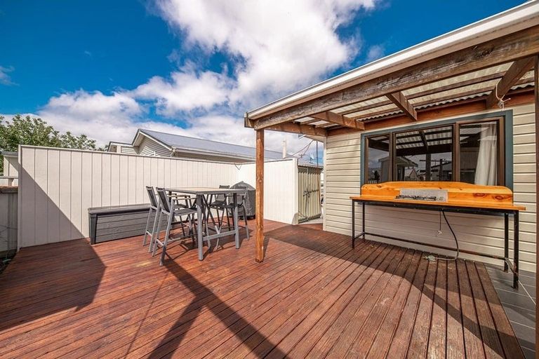 Photo of property in 29 Romilly Street, Westport, 7825