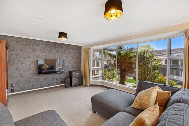 Photo of property in 52 John F Kennedy Drive, Milson, Palmerston North, 4414