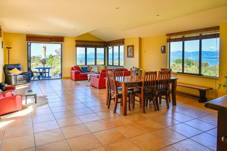 Photo of property in 106 Brabant Drive, Ruby Bay, Mapua, 7005