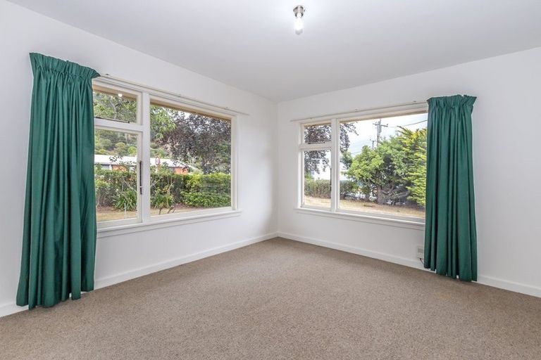 Photo of property in 253 Port Hills Road, Heathcote Valley, Christchurch, 8022