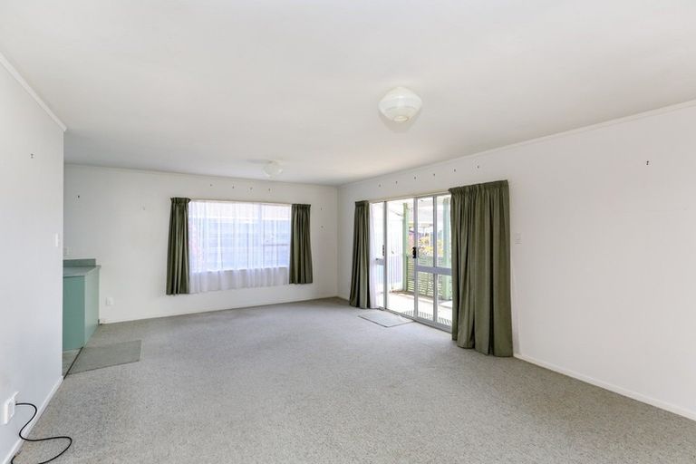Photo of property in 1/6 Wicklow Place, Bell Block, New Plymouth, 4312