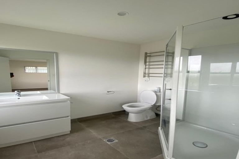 Photo of property in 102 Arion Road, Takanini, 2112