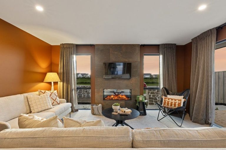 Photo of property in 14 Mills Road, Marshland, Christchurch, 8051