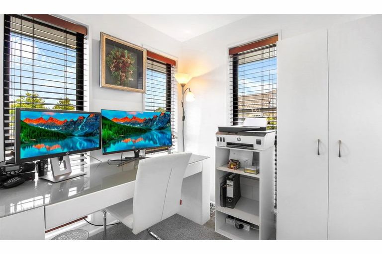 Photo of property in 44 Acacia Avenue, Rangiora, 7400