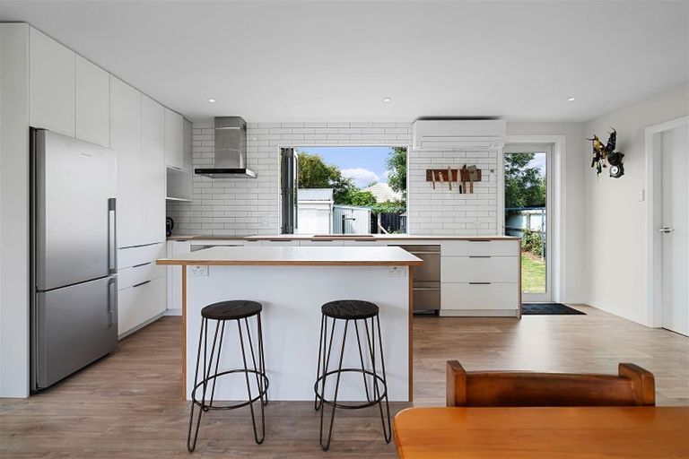 Photo of property in 56 Glenfield Crescent, Mairehau, Christchurch, 8052