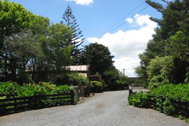 Photo of property in 50 Mullins Road, Ardmore, Papakura, 2582