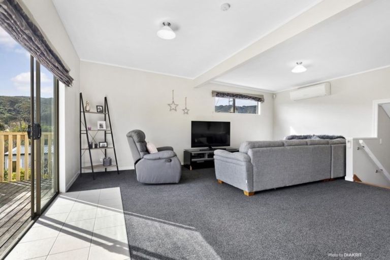Photo of property in 15a Chapman Crescent, Naenae, Lower Hutt, 5011