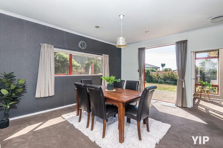 Photo of property in 1 Comber Place, Johnsonville, Wellington, 6037