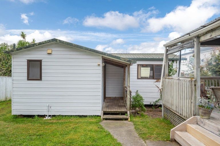 Photo of property in 16 Achilles Crescent, Narrow Neck, Auckland, 0624