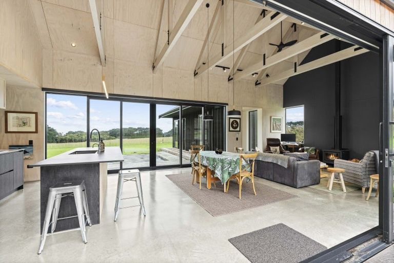 Photo of property in 17 Goodnight Lane, Ocean Beach, Featherston, 5773