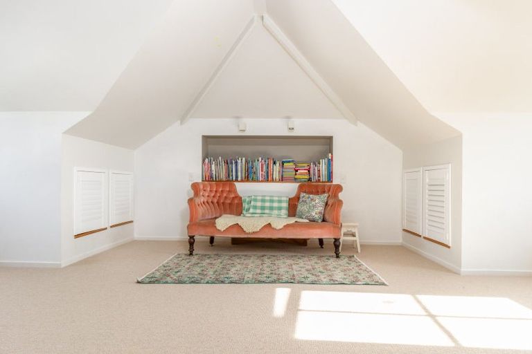 Photo of property in 9 Simla Terrace, Hospital Hill, Napier, 4110