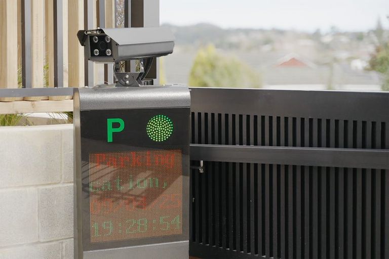 Photo of property in 42 Captain Scott Road, Glen Eden, Auckland, 0602