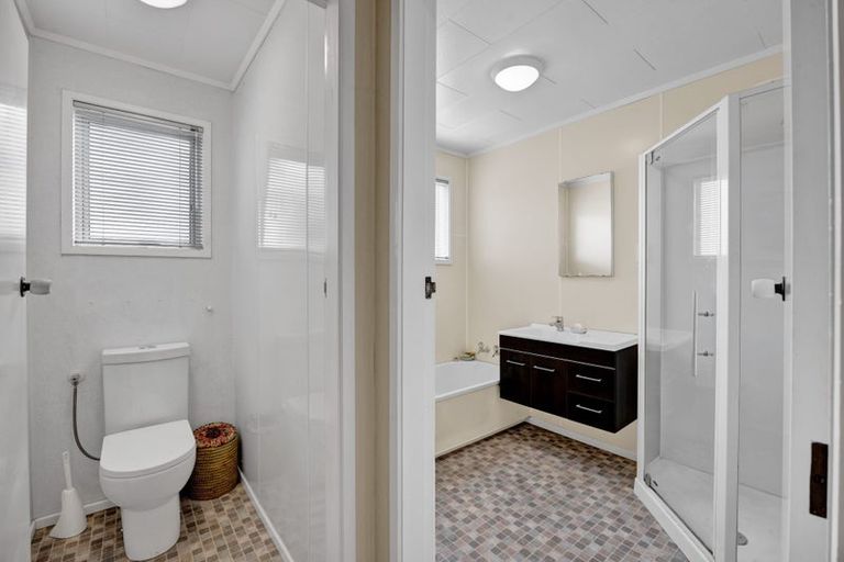 Photo of property in 44 Fulford Street, New Plymouth, 4310