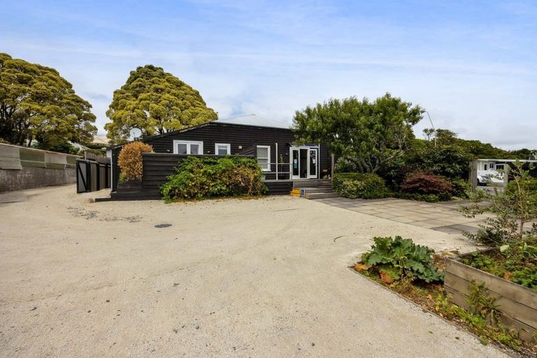 Photo of property in 77 Eliot Street, New Plymouth, 4310