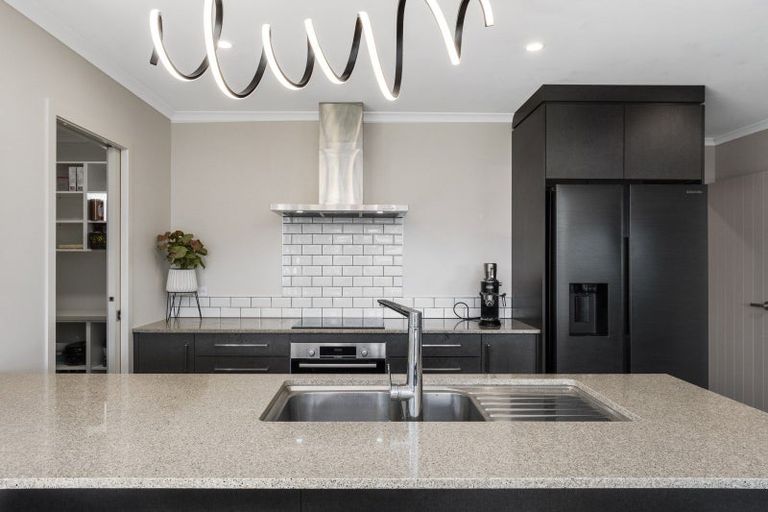 Photo of property in 6 Stingray Drive, Omokoroa, 3114