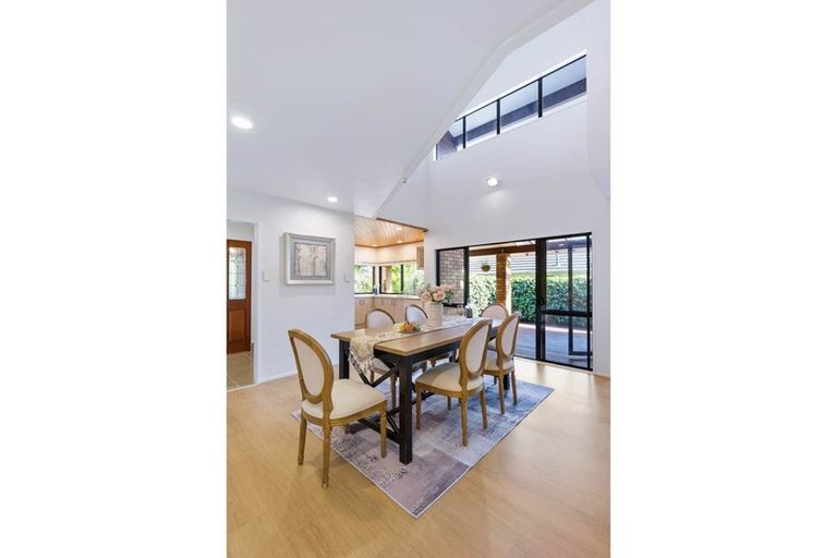 Photo of property in 1b Wheturangi Road, Greenlane, Auckland, 1061