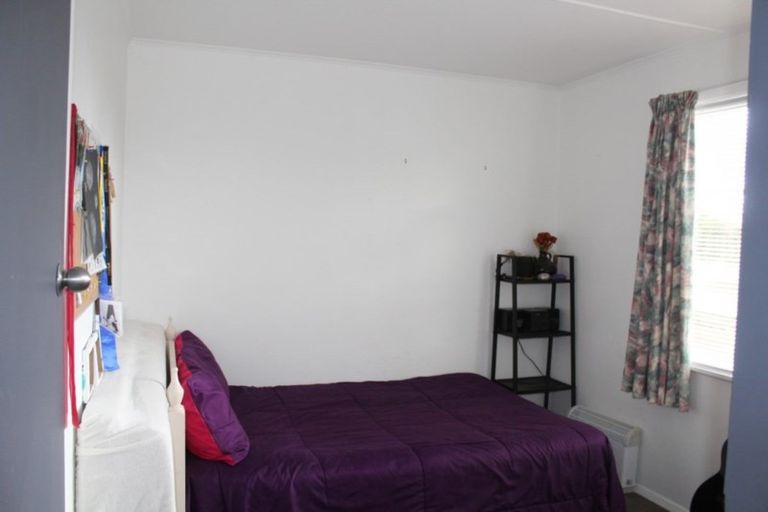 Photo of property in 16 James Street, Dannevirke, 4930