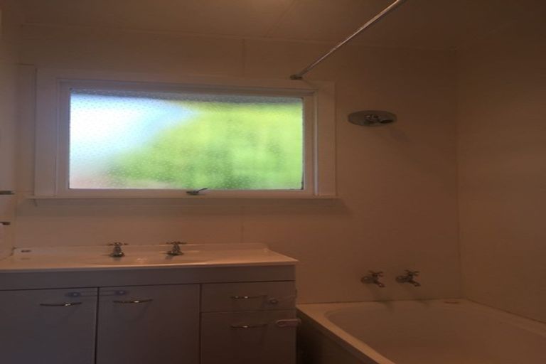 Photo of property in 7 Harling Avenue, Hillmorton, Christchurch, 8025