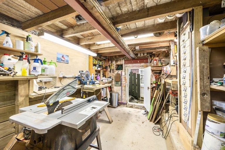 Photo of property in 54 Aurora Terrace, Kelburn, Wellington, 6012