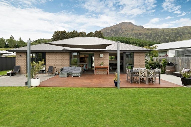 Photo of property in 55 Risinghurst Terrace, Lower Shotover, Queenstown, 9304