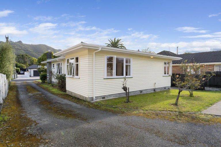 Photo of property in 14 Hudson Avenue, Ebdentown, Upper Hutt, 5018