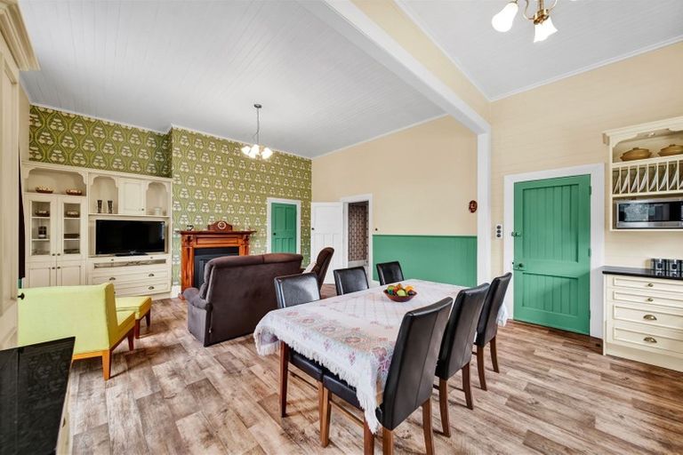 Photo of property in 3 Cameron Street, Hawera, 4610