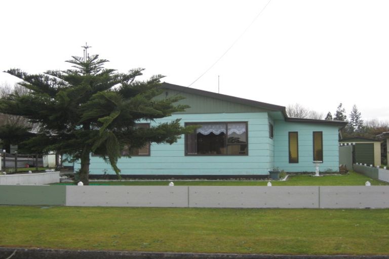 Photo of property in 20 Pitt Street, Runanga, 7803