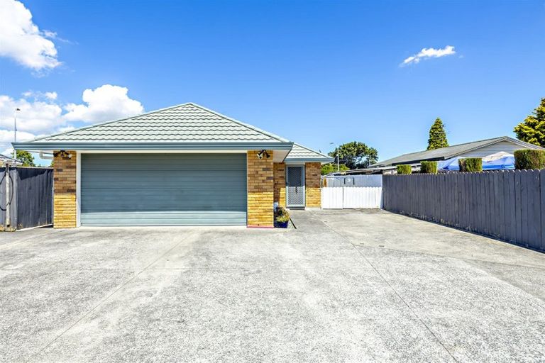 Photo of property in 12d Princess Street, Takanini, 2112