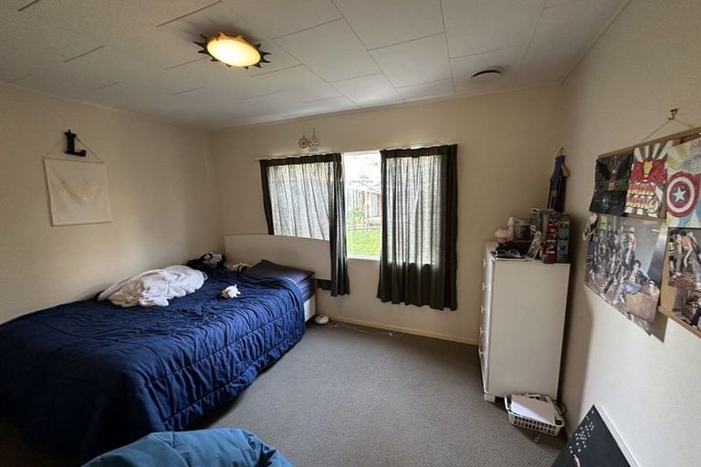 Photo of property in 3 Rubens Lane, West Harbour, Auckland, 0618