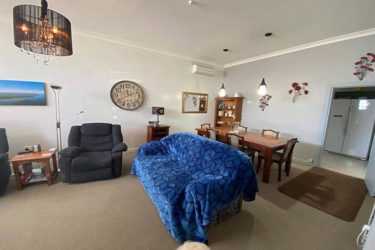 Photo of property in 129 Bridge Street, Eltham, 4322