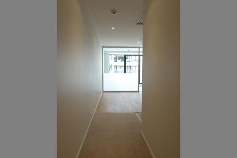 Photo of property in Queen's Residences, 2002/8 Airedale Street, Auckland Central, Auckland, 1010