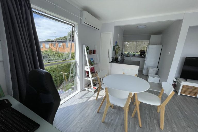 Photo of property in 10/41 Anzac Road, Browns Bay, Auckland, 0630