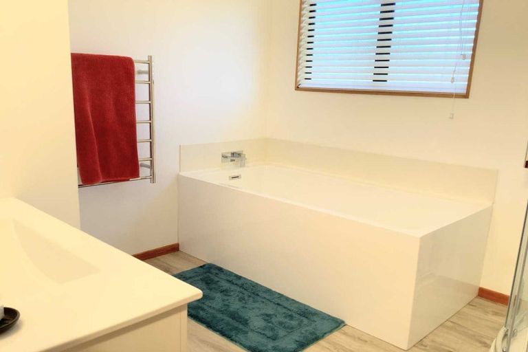 Photo of property in 66 Bay Vista Drive, Red Beach, 0932