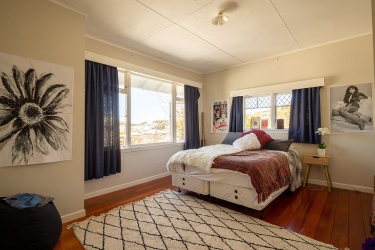 Photo of property in Carillion/the Knoll, 33 Thompson Street, Mount Cook, Wellington, 6011