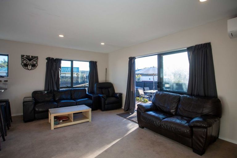 Photo of property in 68 Pacific Road, North New Brighton, Christchurch, 8083
