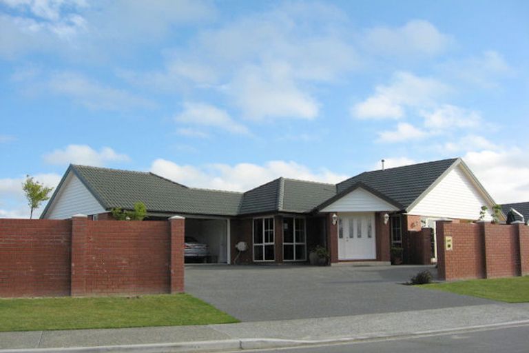 Photo of property in 43 Belgrave Drive, Rangiora, 7400
